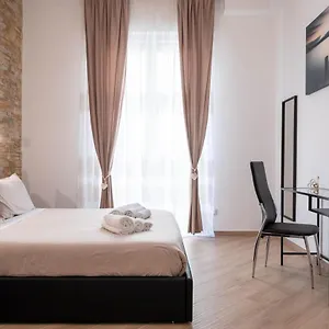 Apartment Maqueda House